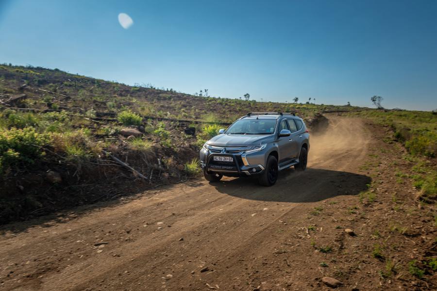  Mitsubishi Pajero Sport Shogun 2018 года  (ZA) (фото 19 из 27)